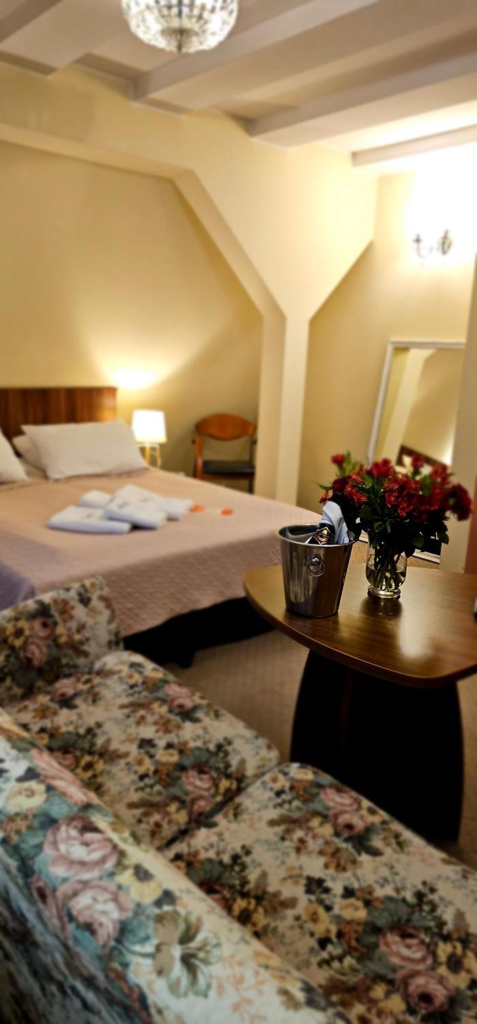 Hotel Siesta Świebodzin Eksteriør bilde