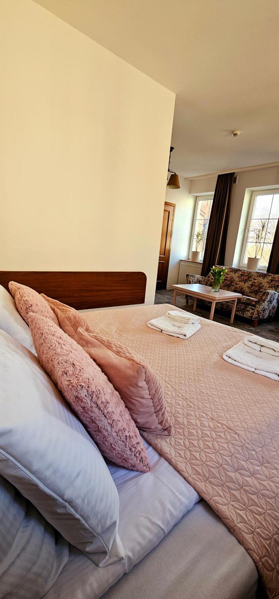 Hotel Siesta Świebodzin Eksteriør bilde